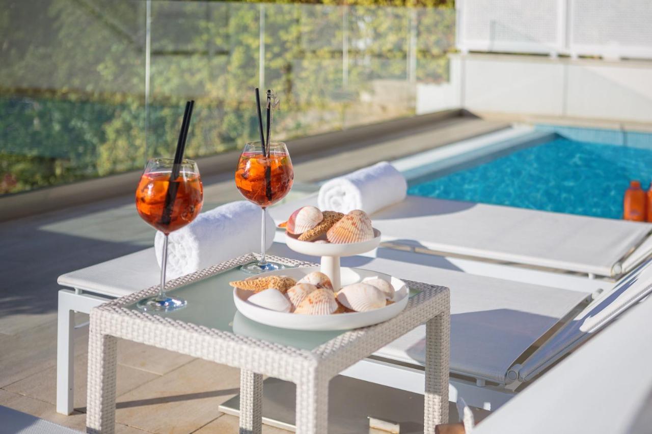 Luxury Seafront Villa Primosten Glamour With Private Pool, Sauna And Gym At The Beach In プリモシュテン エクステリア 写真