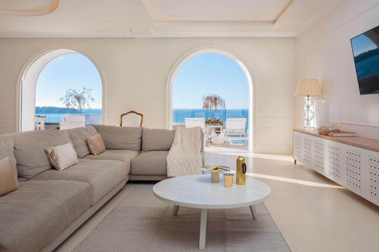 Luxury Seafront Villa Primosten Glamour With Private Pool, Sauna And Gym At The Beach In プリモシュテン エクステリア 写真