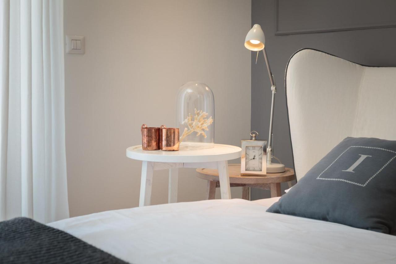 Luxury Seafront Villa Primosten Glamour With Private Pool, Sauna And Gym At The Beach In プリモシュテン エクステリア 写真