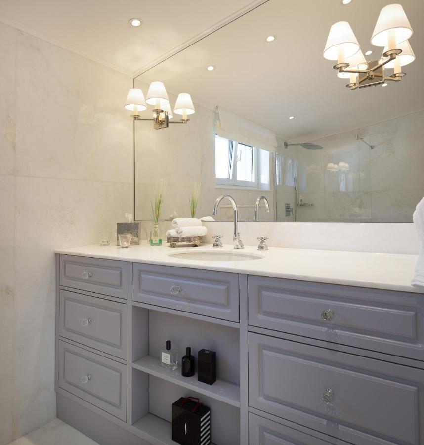 Luxury Seafront Villa Primosten Glamour With Private Pool, Sauna And Gym At The Beach In プリモシュテン エクステリア 写真